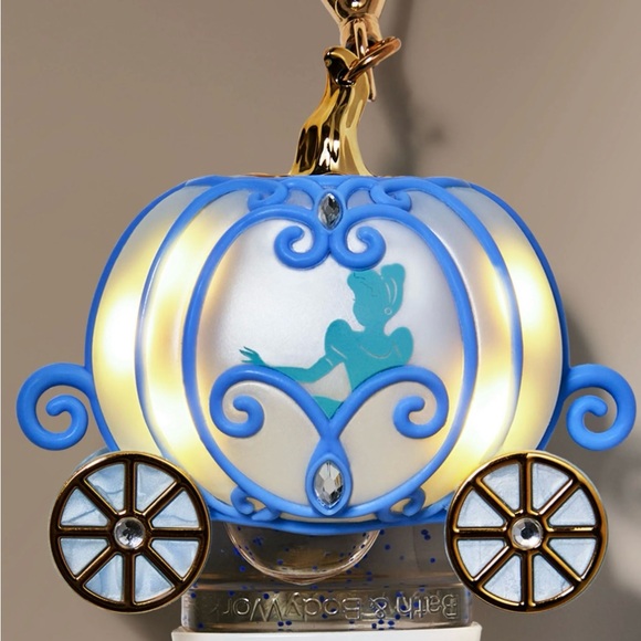 BBW X DISNEY - CINDERELLA - Picture 2 of 3